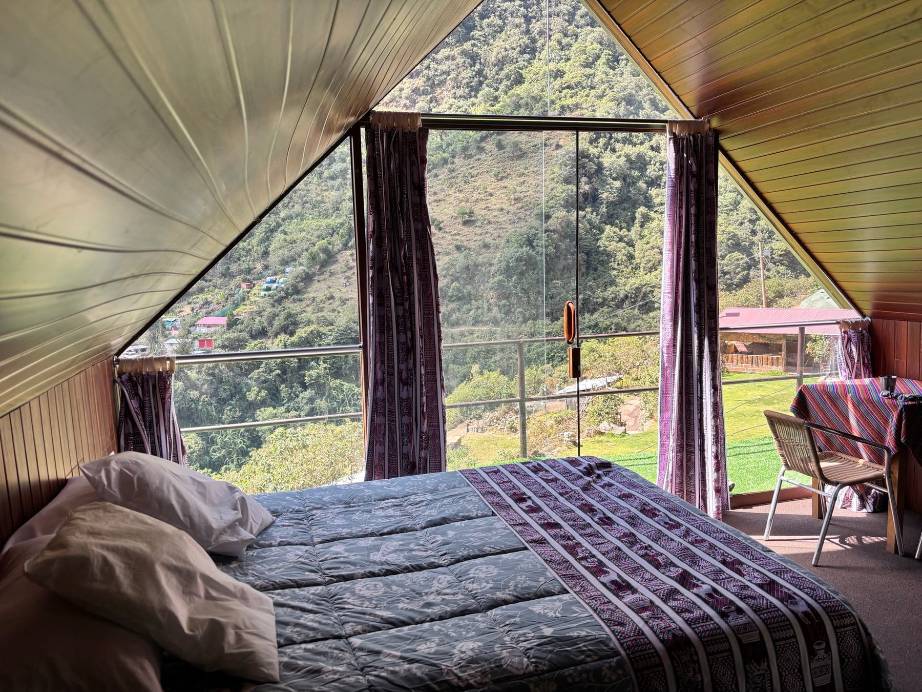 Simple cabin for one guest (1/1)